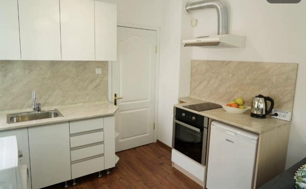 Дава се под наем Двустаен апартамент в Пловдив, Център - 45 кв.м за 365 € - Снимка #1