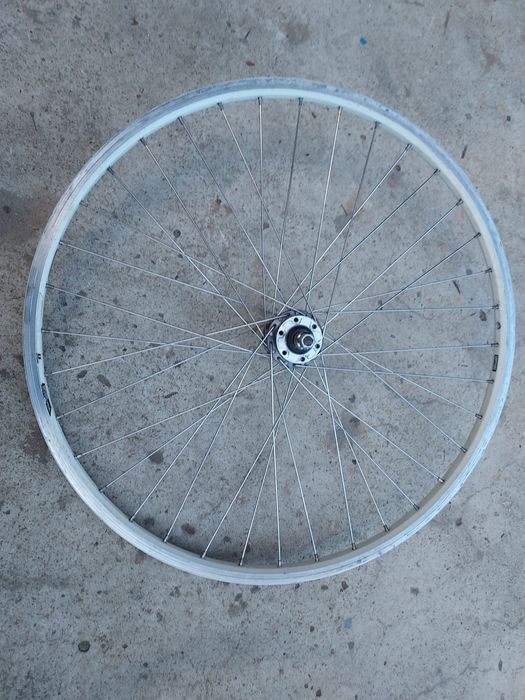 Roată față spate pe 26" și 28", cu disc