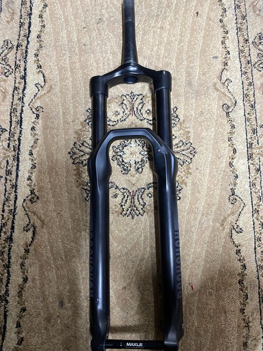 Вилка Rockshock 35.Спешно