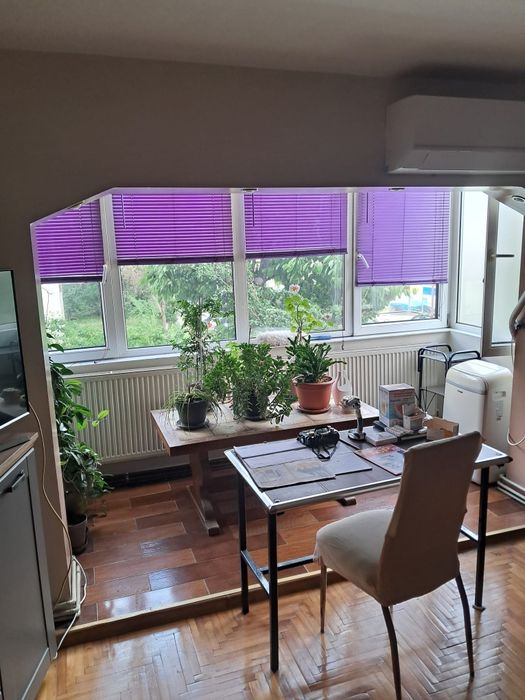 Vand apartament 3 camere decomandat