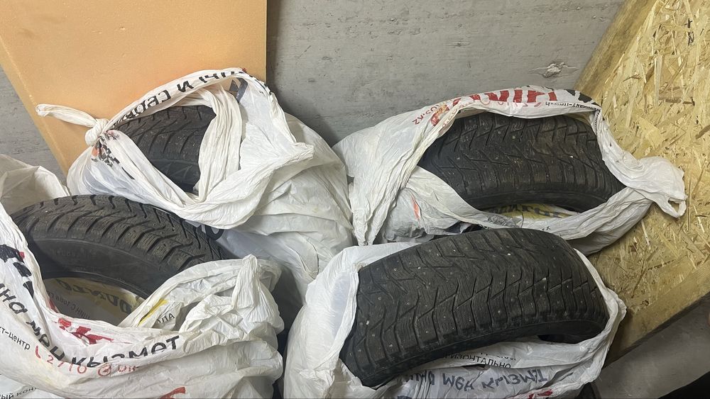 Зимние шины 215/60/17 Sailon