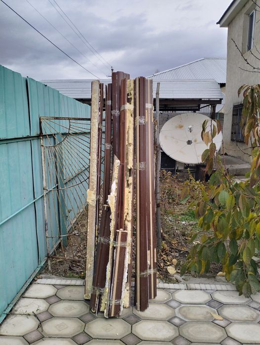 Продаються межкомнатные двери.