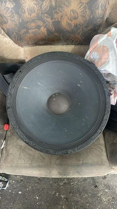 Динамик (калонки)