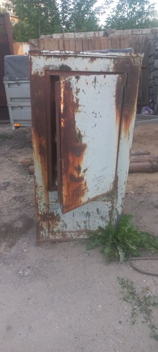 Сейф советский несгараемый