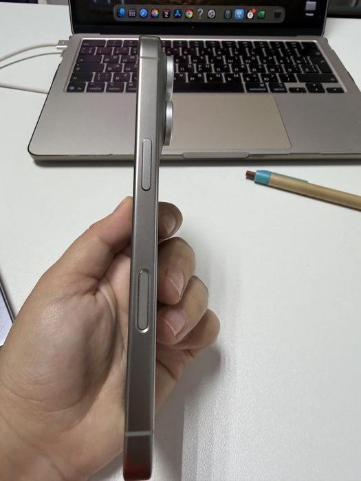 Продам Iphone 16 Pro