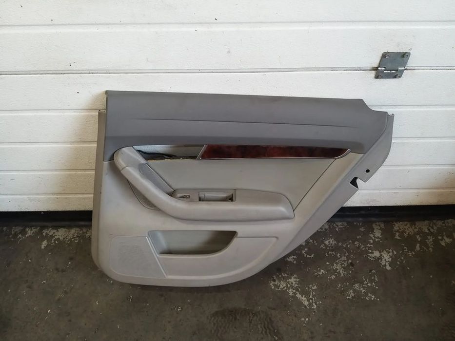 Fata tapiterie usa dreapta spate audi a6 c6 4f 4f0867306
