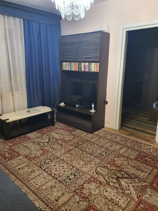 Inchiriez apartament 2 camere nedecomandate