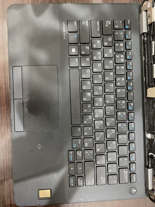 Ноутбук dell latitude E7270