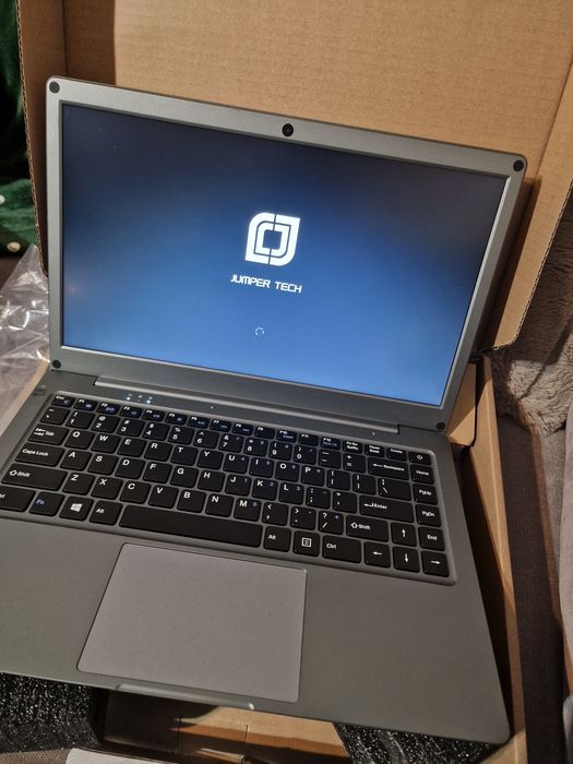 Laptop Slim Nou / Jumper Tech EZbook S5 , nou nout , 1.2Kg , 12 Gb ram