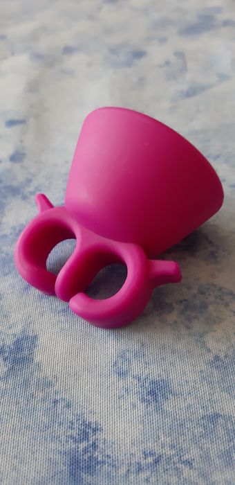 Четки за маникюр, държач за лак и сушилня за нокти