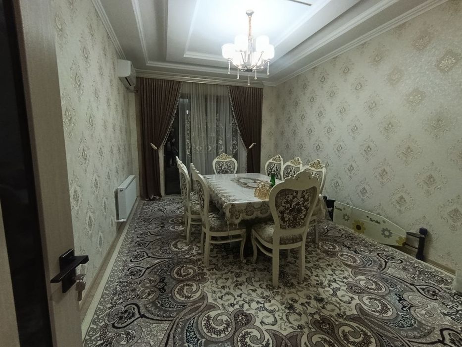 Сдается 3 комнатная квартира в новостройке в Яккасарайском районе.