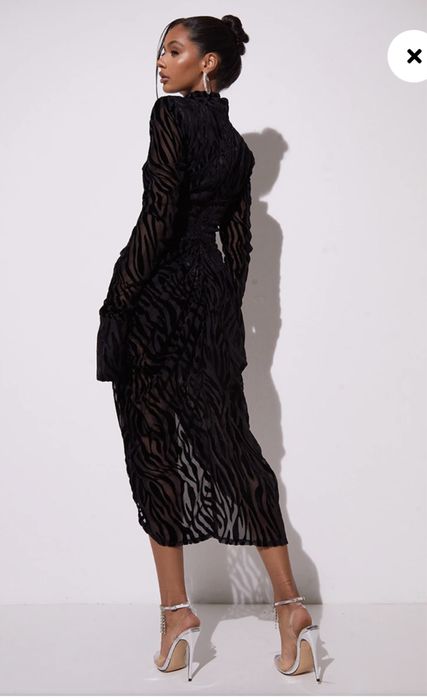 Rochie midi Pretty Little Thing