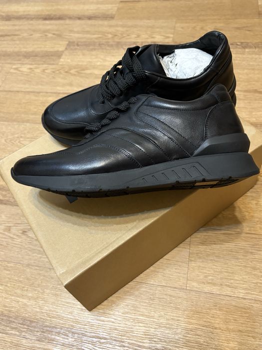 Кожанные кроссовки