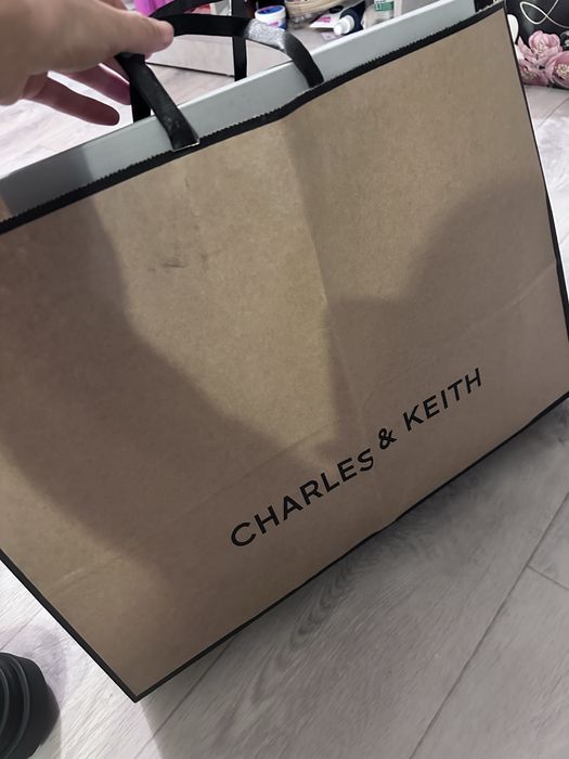 Новая обувь charles keith