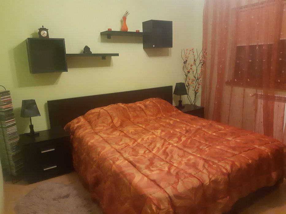 Apartament cu 3 camere decomandate de inchiriat in C5