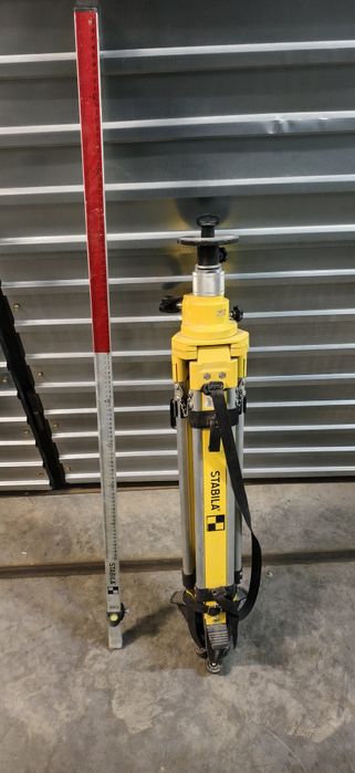 Ротационный нивелир