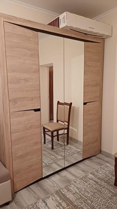 Шифонер с двумя кроватями