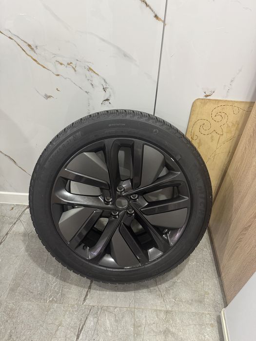 Li запасное колесо