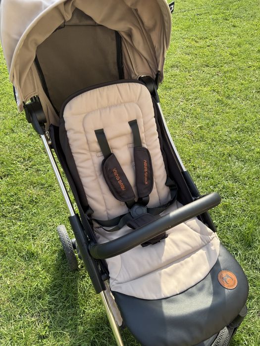 Коляска прогулочная