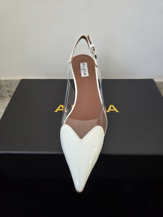 Pantofi Alaia Le Cœur Alb