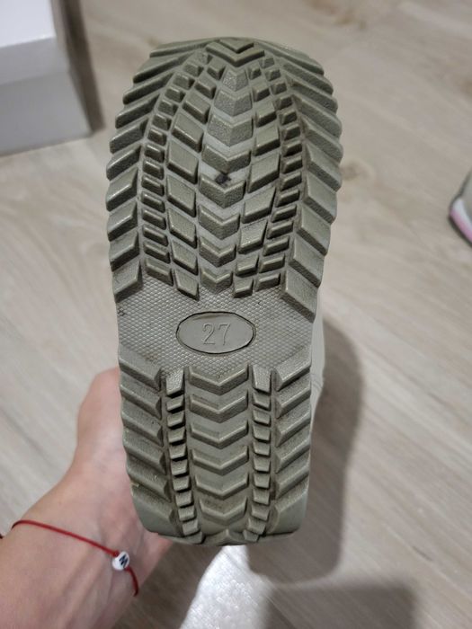 Продам детские зимние сапожки