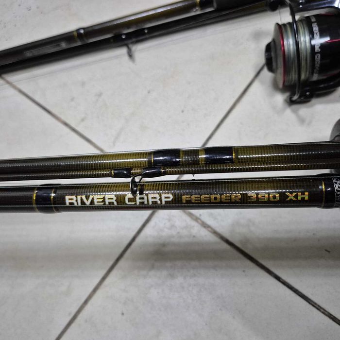 2 lansete, bete de pescuit river carp feeder 390xh si 2 mulinete nevis 6000 + 2 senzori Zeus Amanet Rahova 36349