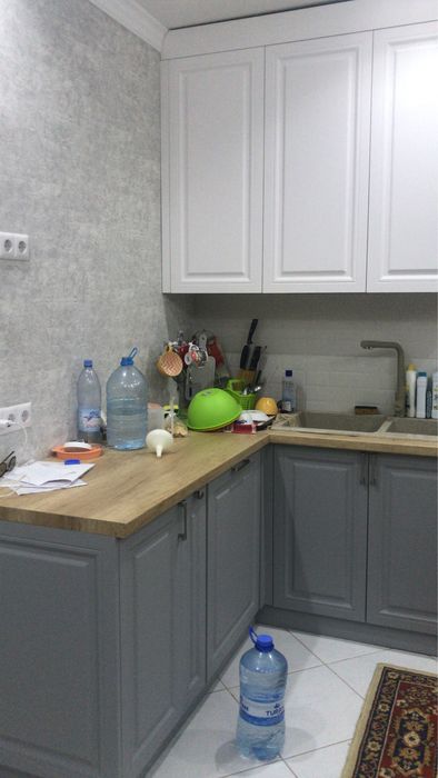 Продам кухню б/у , очень вместительные шкафы