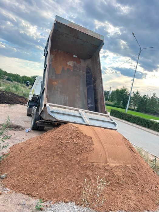Мусор, песок, щебень