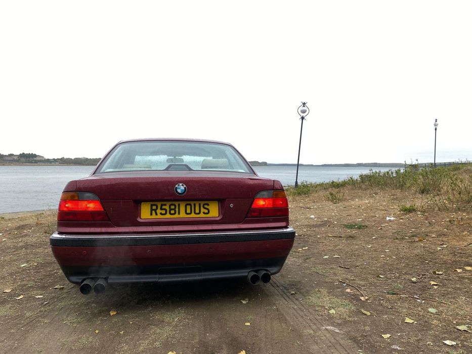 Bmw seria 7 728i e38 manual