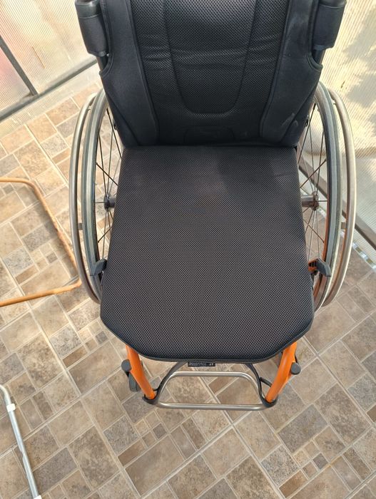 Fotoliu rulant, model U3, foarte ușor.