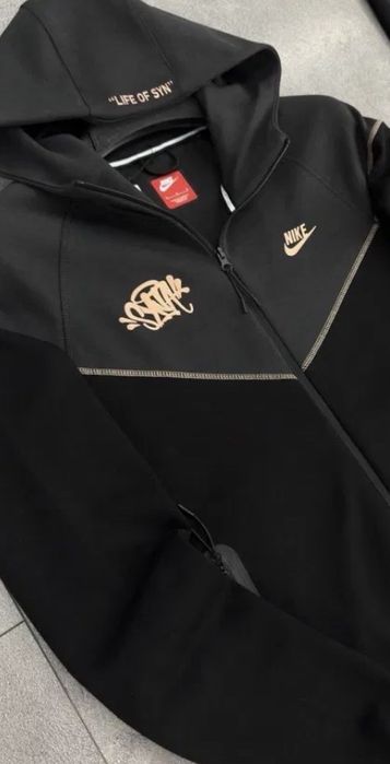Nike Sportswear Tech Fleece x Central Cee "Life of Syn".
