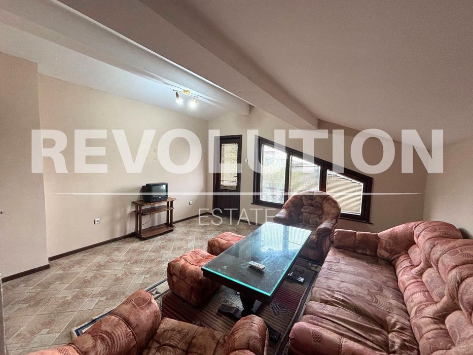 Къща  в гр.Варна, м-т Евксиноград!