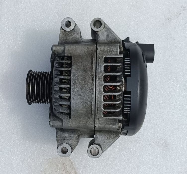 Генератор БМВ BMW N55.