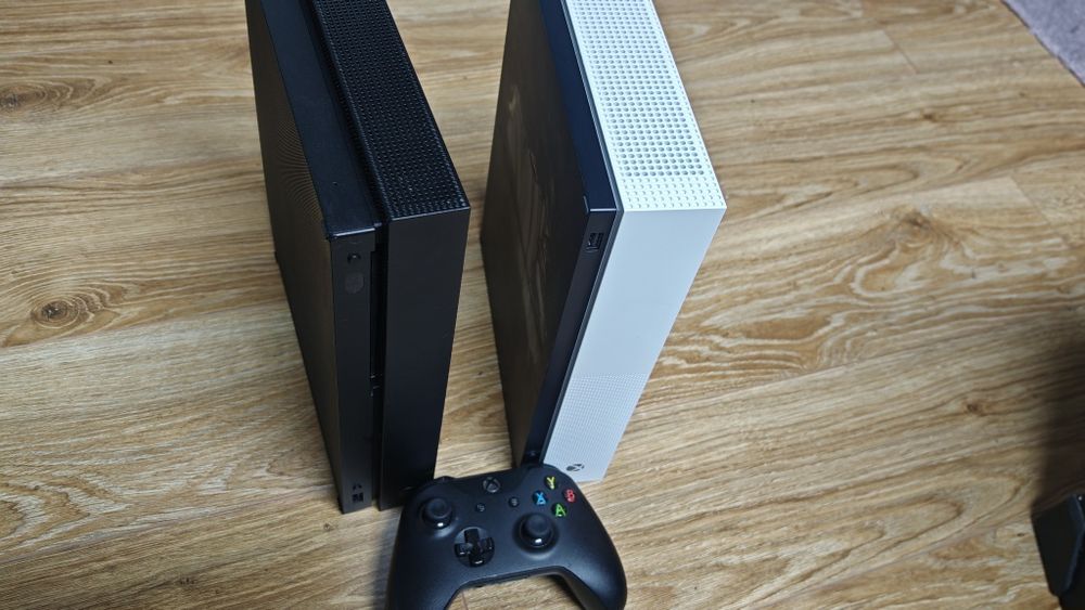 Xbox One X 1TB 4K cu controller