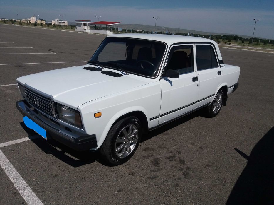 Продам автомобиль ВАЗ 2107
