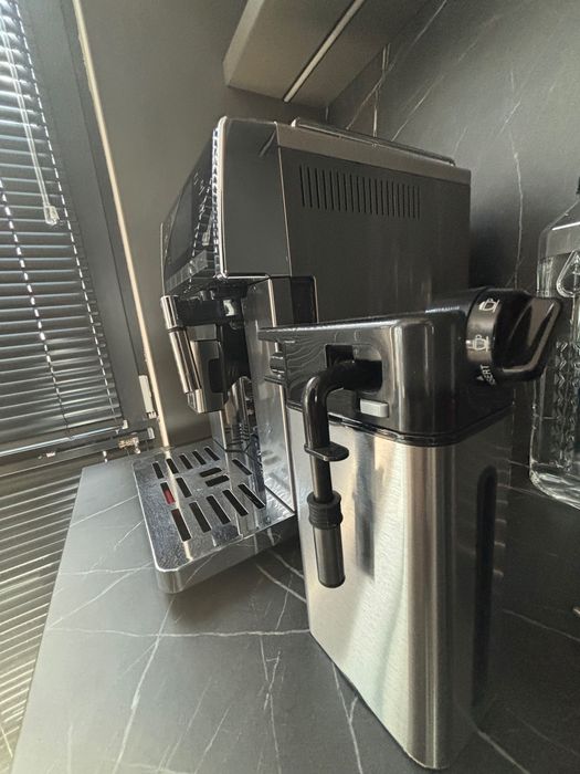 Aparat Cafea DeLonghi