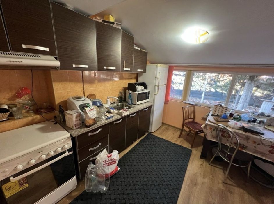 Casă Cârcea  Bătrânească Centrală # 5 Camere # 900 mp Teren # Toate Utilitățile # Accept Schimb cu Apartament Craiova #