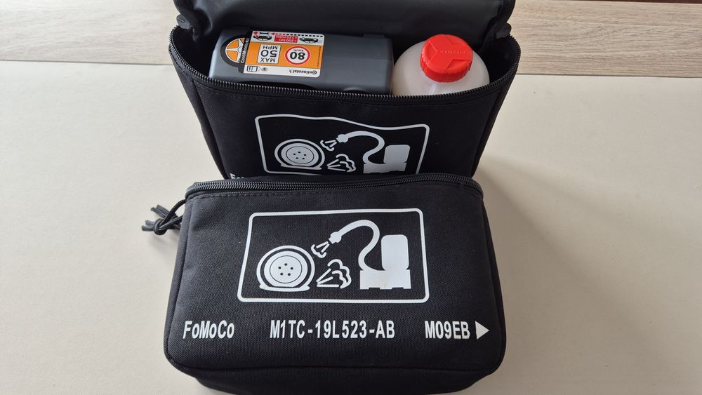 Компресор за гуми Continental Ford комплект с лерило в чанта