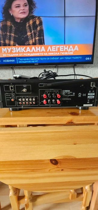Yamaha R-N402D network receiver