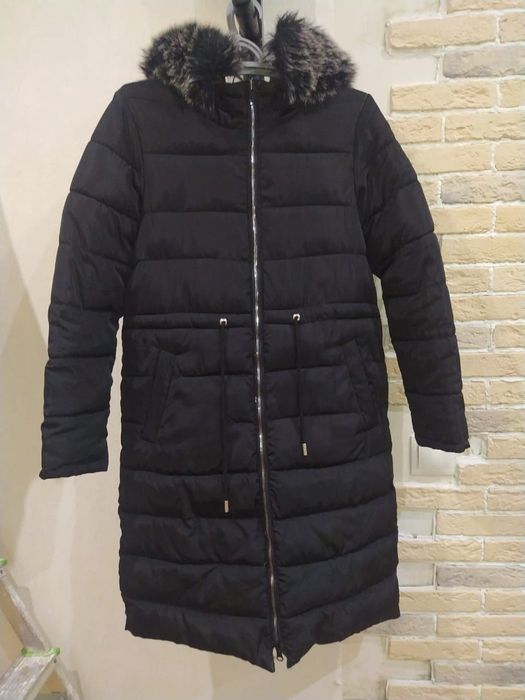 Продам куртку женскую