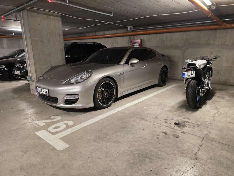 Vand Porsche panamera turbo ! 4.8 v8  500 cp