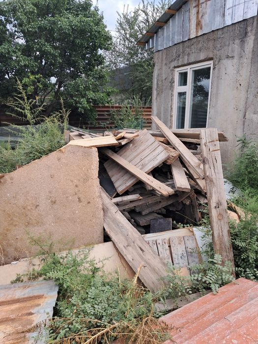 Ағаш отын дрова на зиму для бани