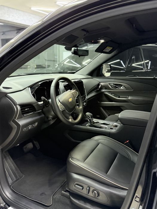 Traverse awd premier 3000km