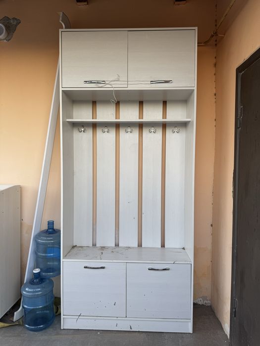 продам шкаф в прихожую