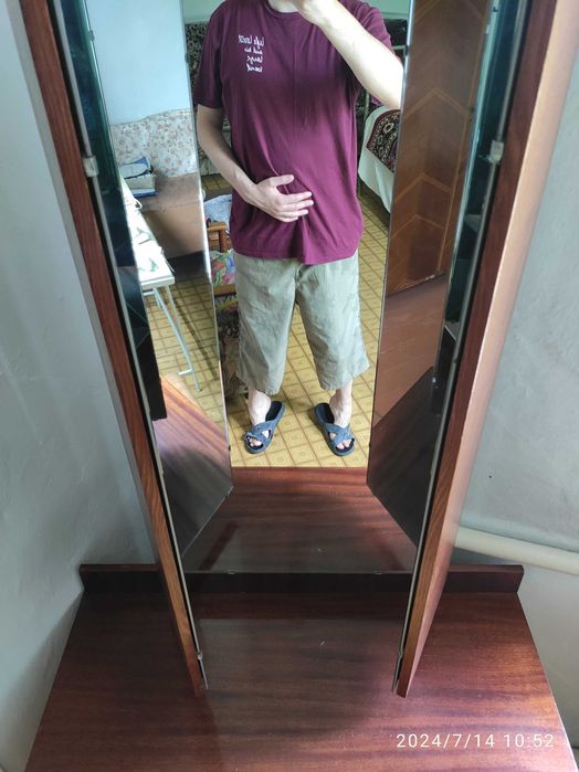 Трюмо. Столик. Комод с зеркалами