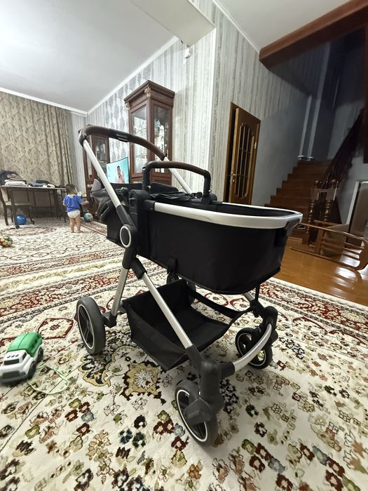 Каляска для ребёнка за 28900