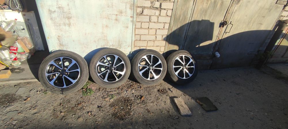 Продам диски на 15 kia rio