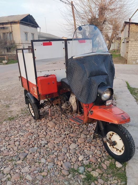 Моторолер Муравей