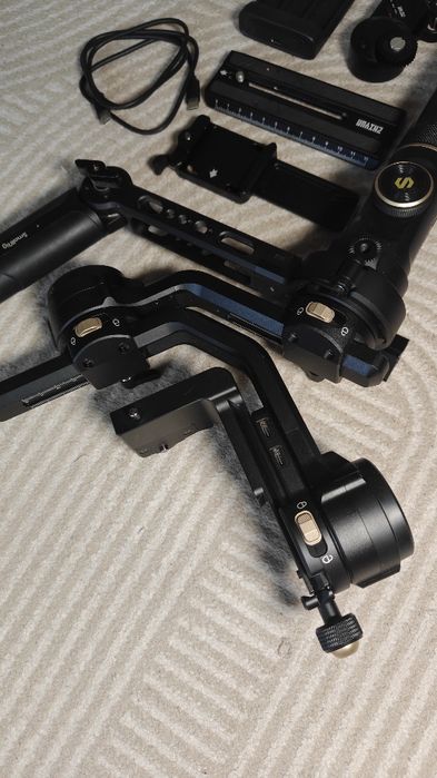 Продам стабилизатор ronin  Zhiyun crane 2s