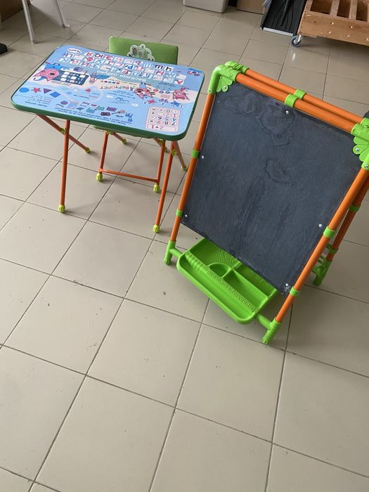 Детский столик стульчик и доска